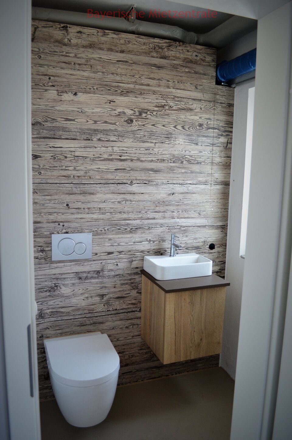 ***BAYERISCHE MIETZENTRALE: helle und großzügige Büro- oder Lagerräume***